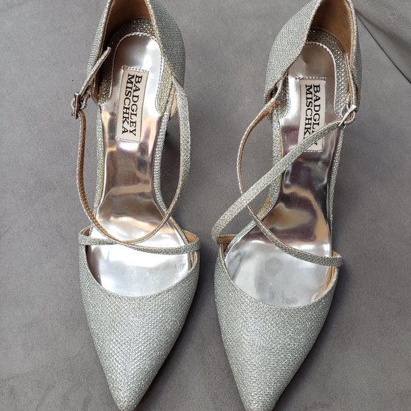 Badgley Mischka Silver sparkle Pump Size 8 - Picture 2 of 8